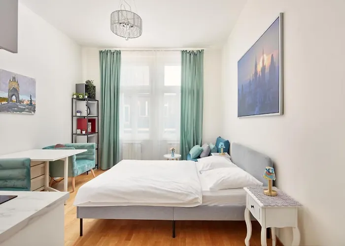 Days - Homey - New Town Apartment Prag